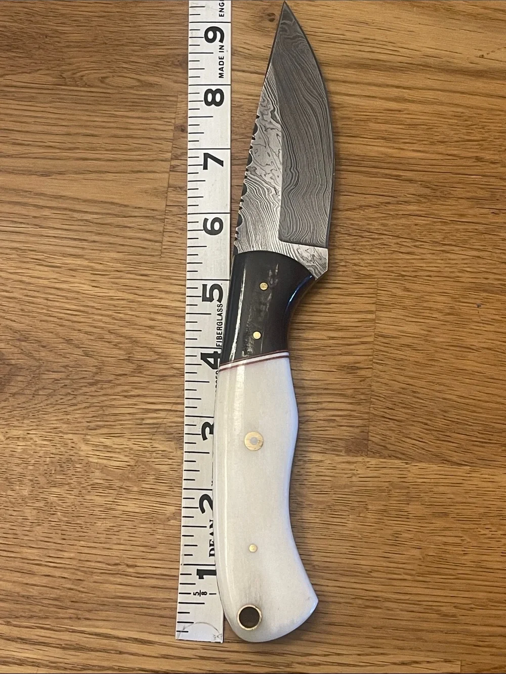 White Handle Damascus Fixed Blade Knife – Elegant Hunting & Utility Knife